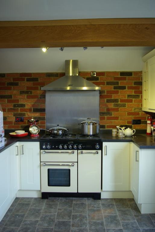 Leeds Castle Holiday Cottages Мейдстон Номер фото