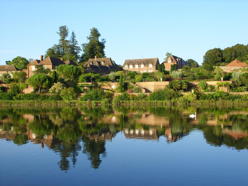 Leeds Castle Holiday Cottages Мейдстон Номер фото